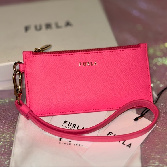 🩷 Furla Wristlet Zip Wallet in Fuxia Fluo - Picture 3 of 5